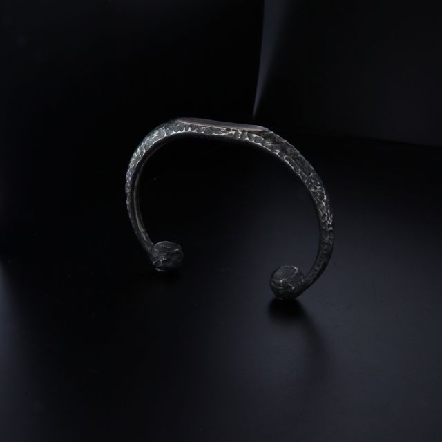 Bracciale rigido massiccio