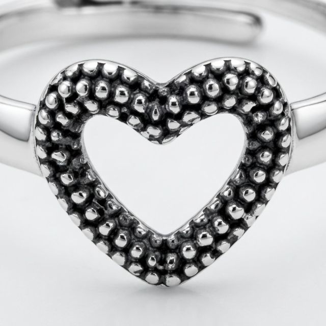 Anello cuore puntinato