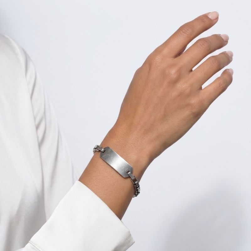 Bracciale forzatina con targa 
