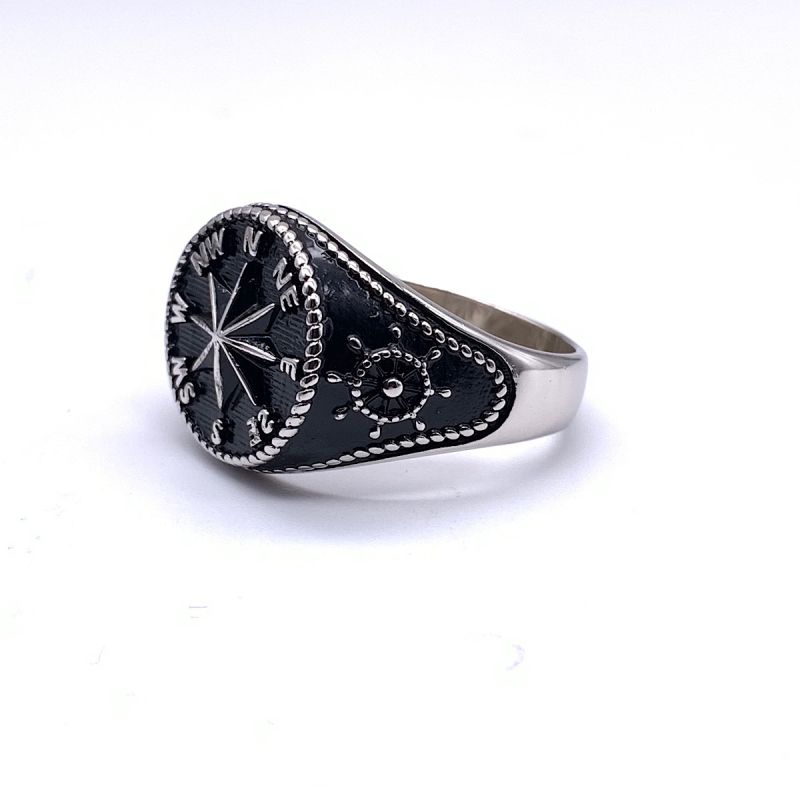 Anello con rosa dei veneti