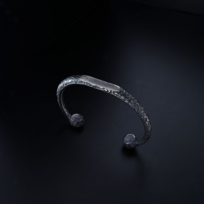 Bracciale rigido massiccio