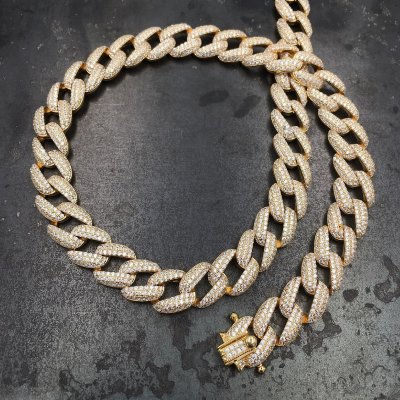 collana in argento 925‰ maglia marina con pavè di zirconi finitura dorata