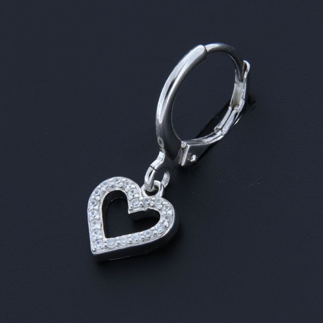 Orecchino cerchio con cuore pendente 