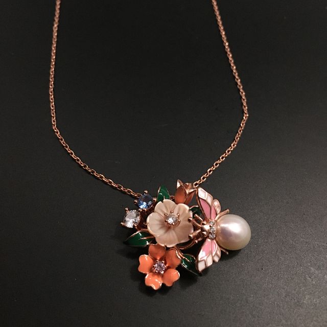 Collana in argento rosato 925‰ con ciondolo fantasia 