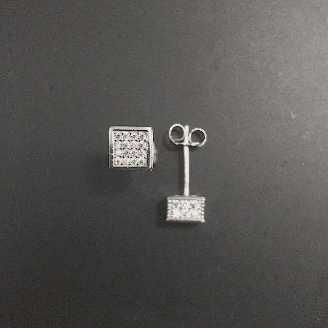 Orecchino cubo in argento 925‰ pavè zirconi