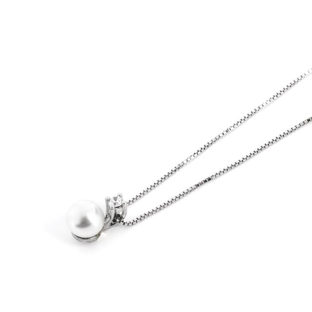Catenina in argento con perla e zircone pendenti