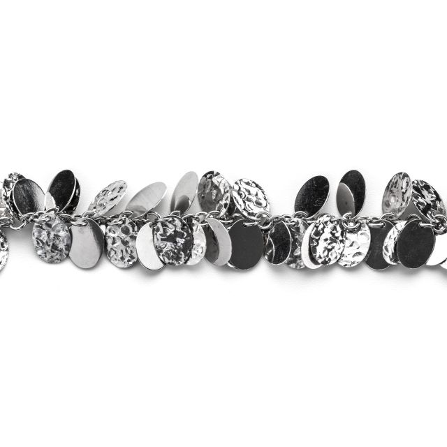 Bracciale in argento con piastre ovali pendenti 