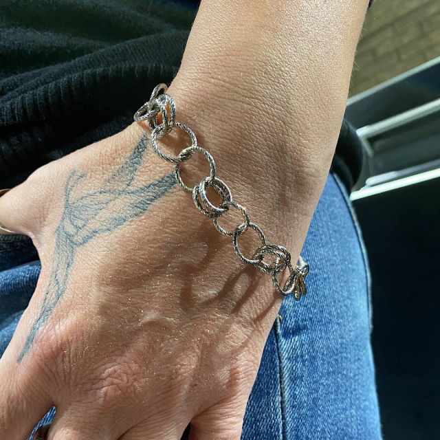 Bracciale in argento a cerchi intrecciati