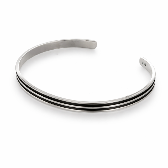 Bracciale in argento rigido lastra con righe nere