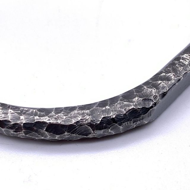 Bracciale rigido massiccio
