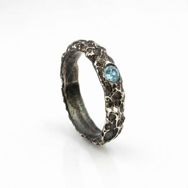 ANELLO SOLID CON TOPAZIO AZZURRO NATURALE